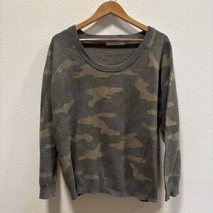 Stitches And Stripe Womens Pullover Sweatshirt Sweater Green Camo Print Casual L